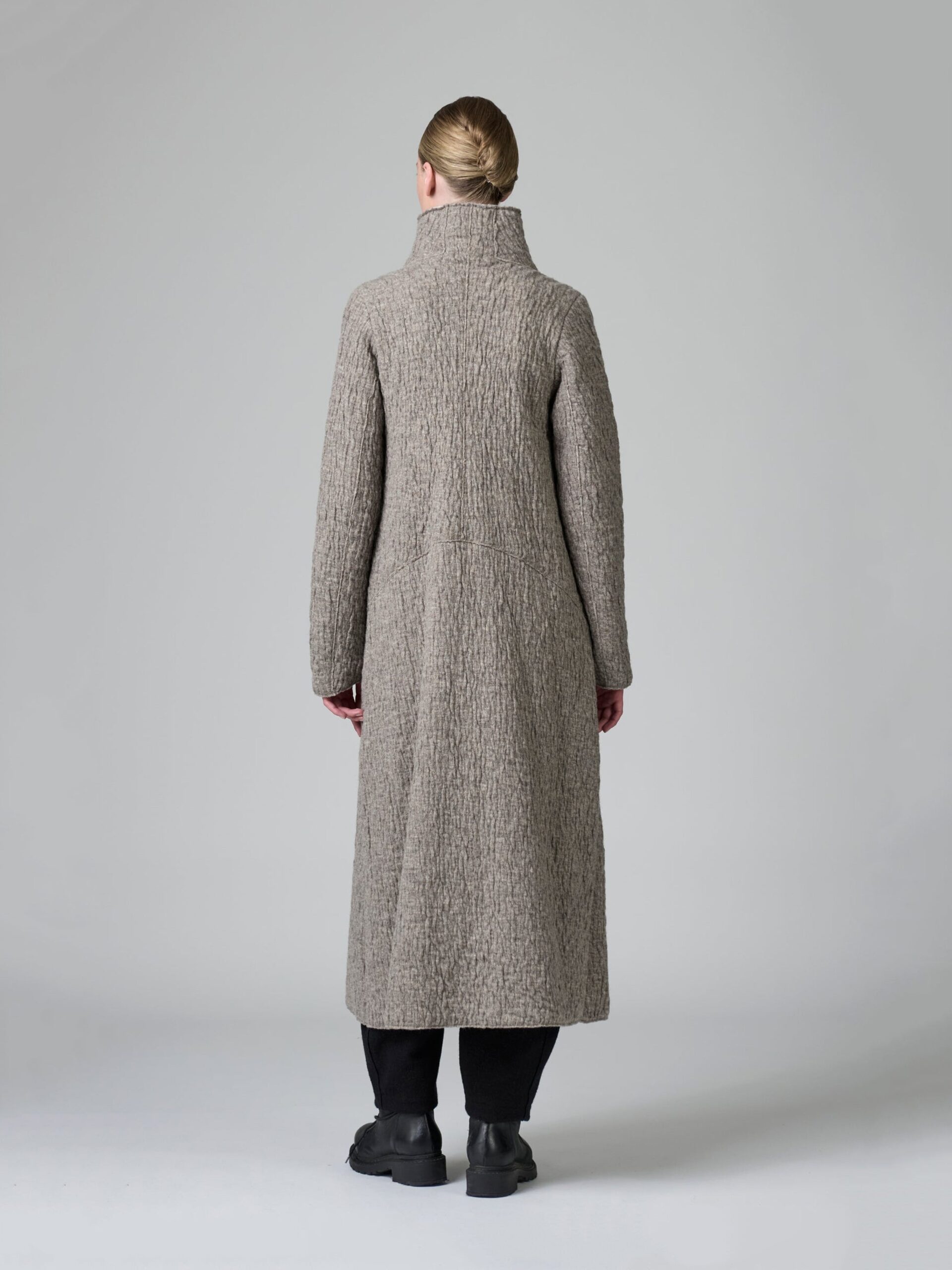 SIGNATURE WOOL COAT TAUPE - Image 4